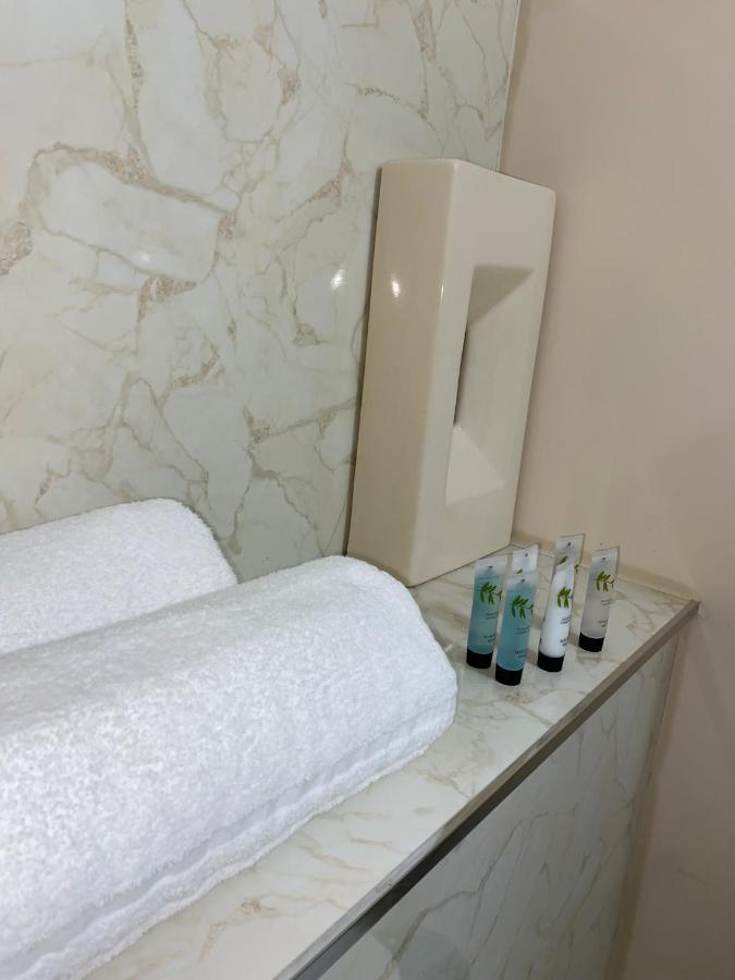 Woodhouse Farm Lodge Сполдинг Экстерьер фото