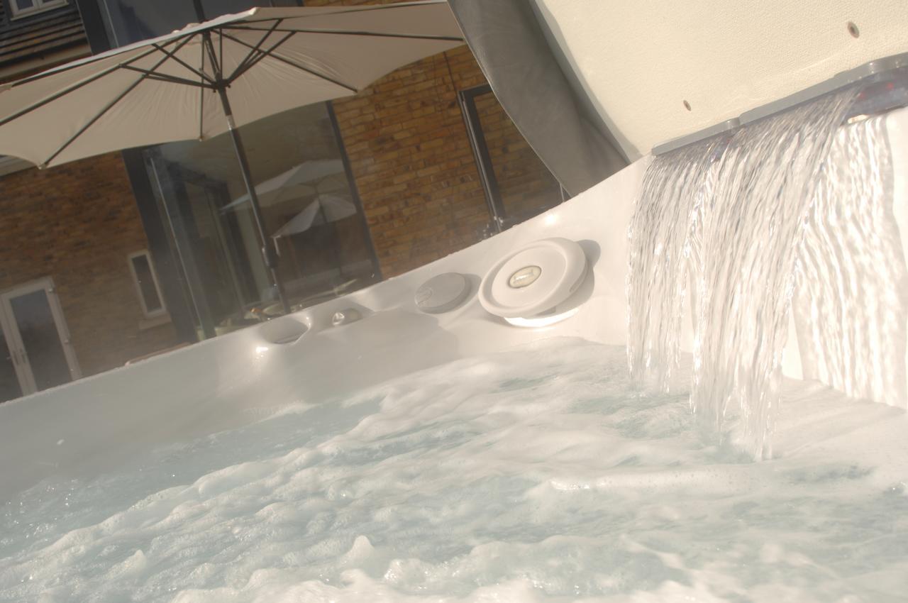 Woodhouse Farm Lodge Сполдинг Экстерьер фото
