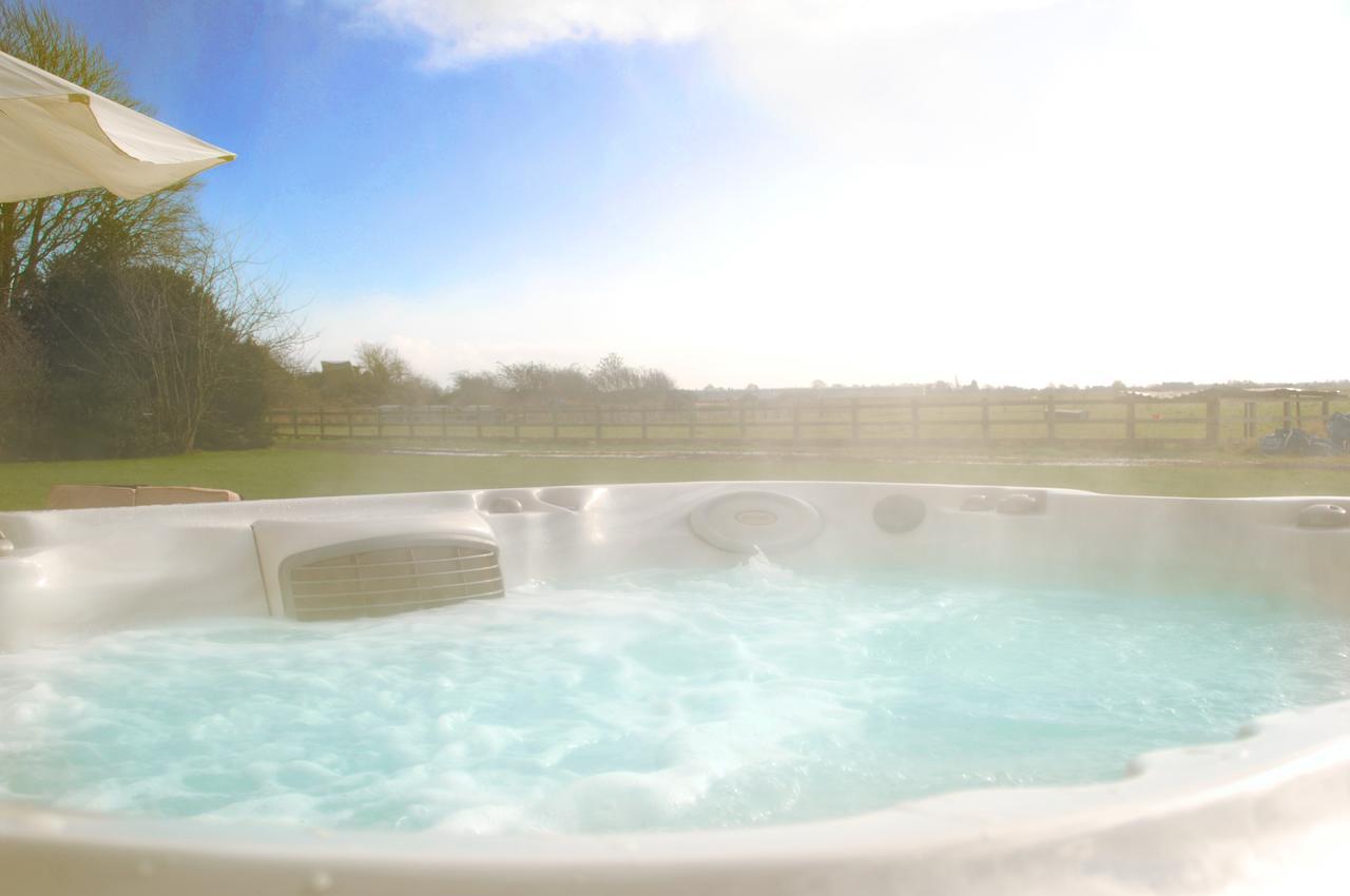 Woodhouse Farm Lodge Сполдинг Экстерьер фото